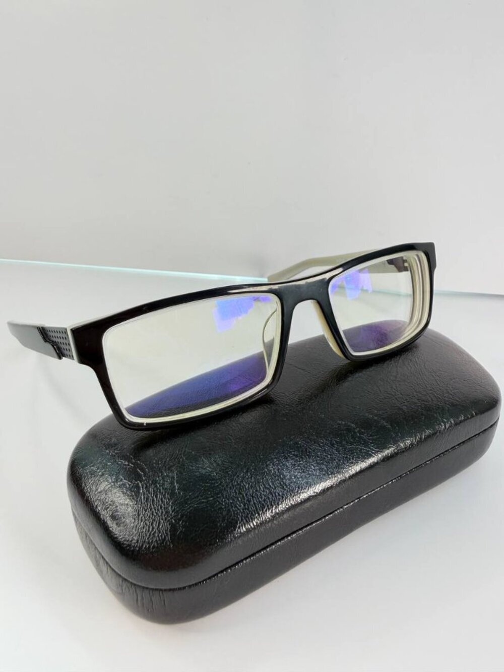 House of Farleigh HOF-05 Designer Eyeglasses – Size 56-17-140